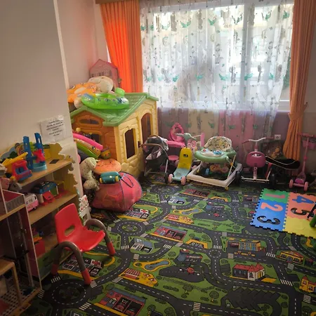 Excellent On The 6th Floor *